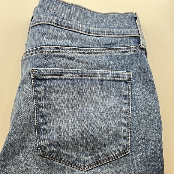 NYDJ Marilyn Crop Size 12 - Picture 10 of 16